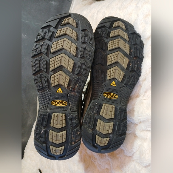 KEEN Men's Size 9.5D Utility Flint II Mid Waterproof Steel Toe Work Boots - Picture 10 of 10